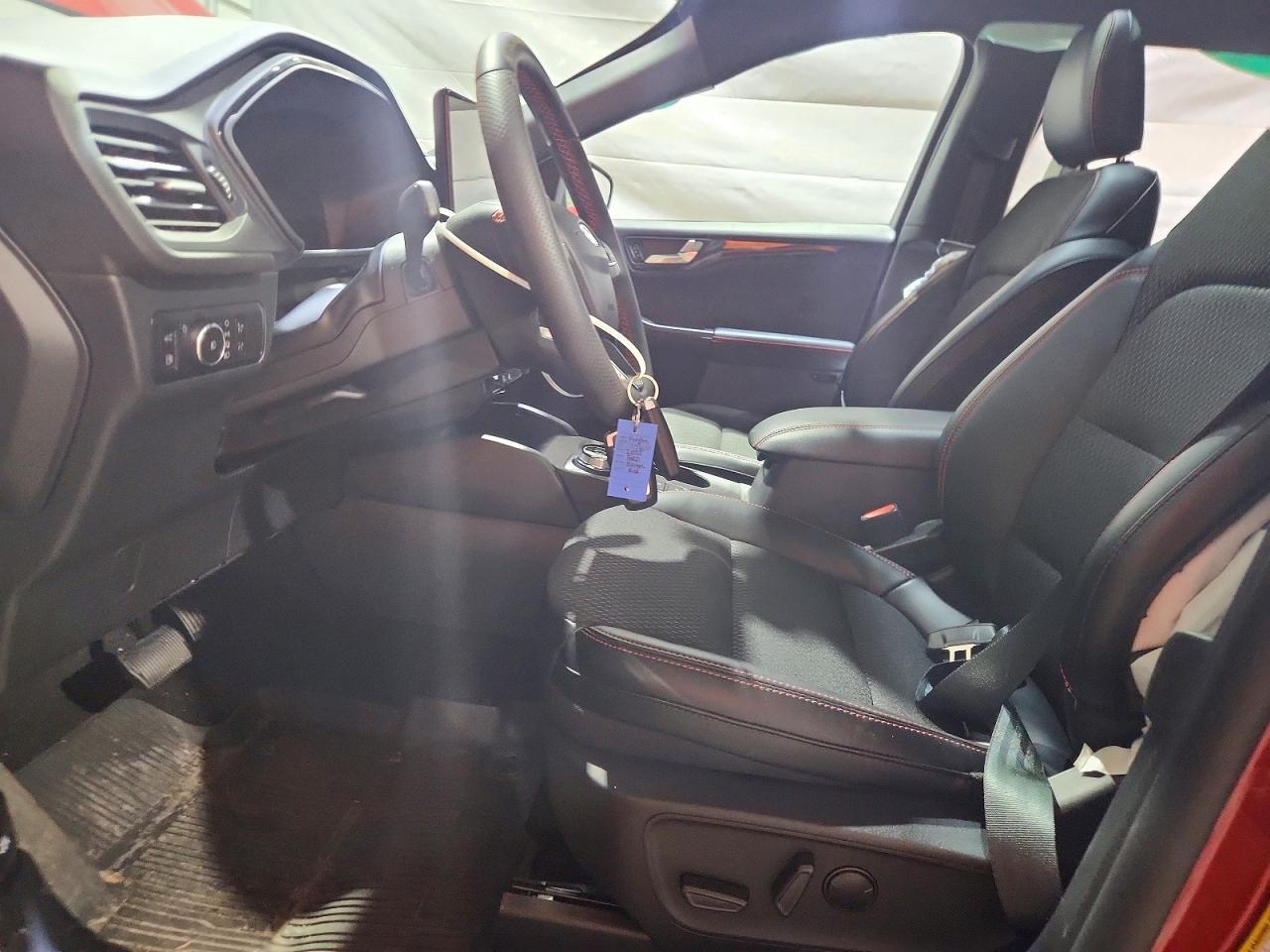 2025 Ford Escape St Line Elite - Image 7