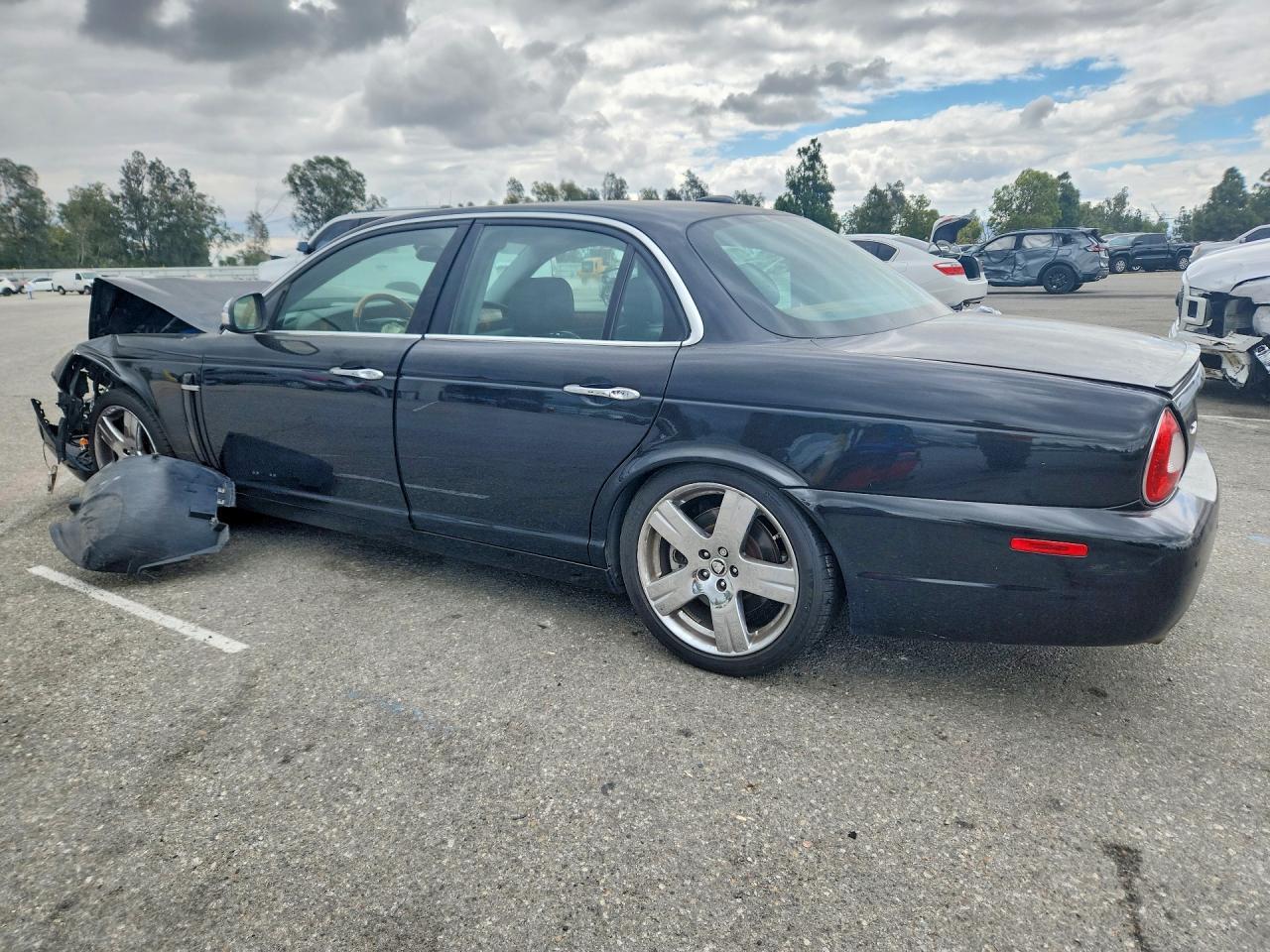 2008 Jaguar Xj8 - Фото 2