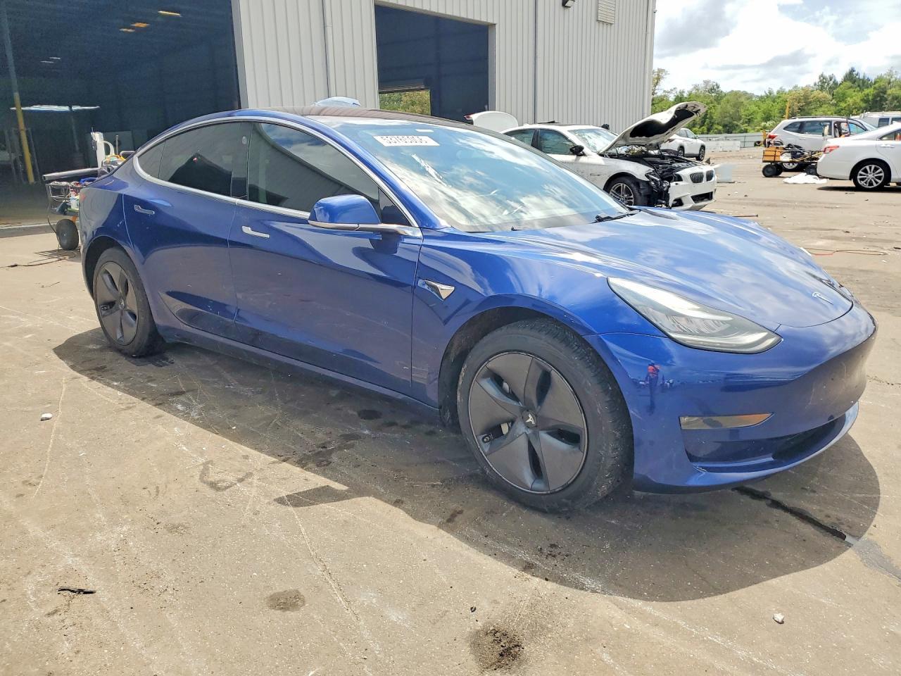 2018 Tesla Model 3 - Image 4