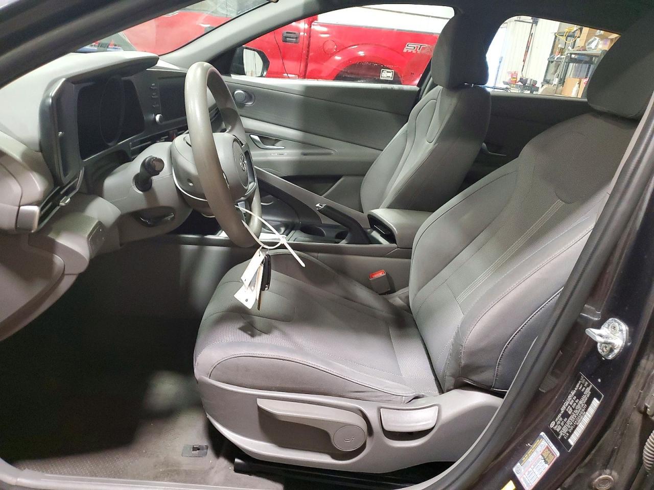 2021 Hyundai Elantra Se - Фото 7