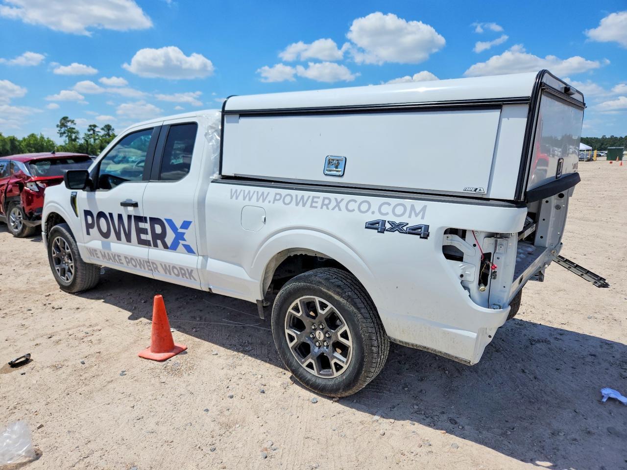 2025 Ford F150 - Фото 2
