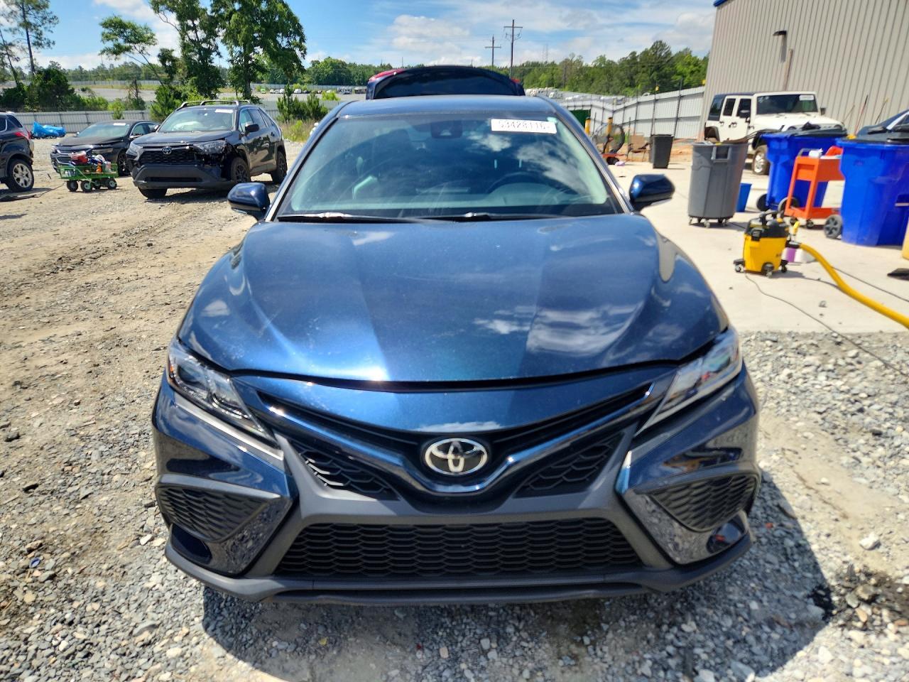 2021 Toyota Camry Se - Фото 5