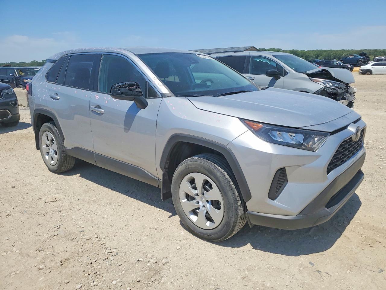2022 Toyota Rav4 Le - Image 4