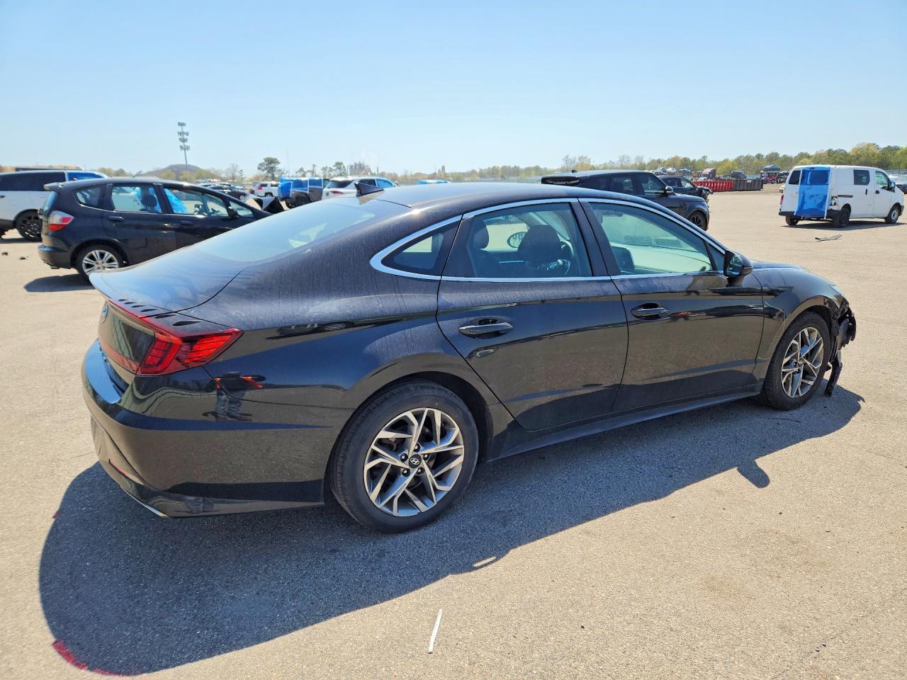 2020 Hyundai Sonata Sel - Image 3