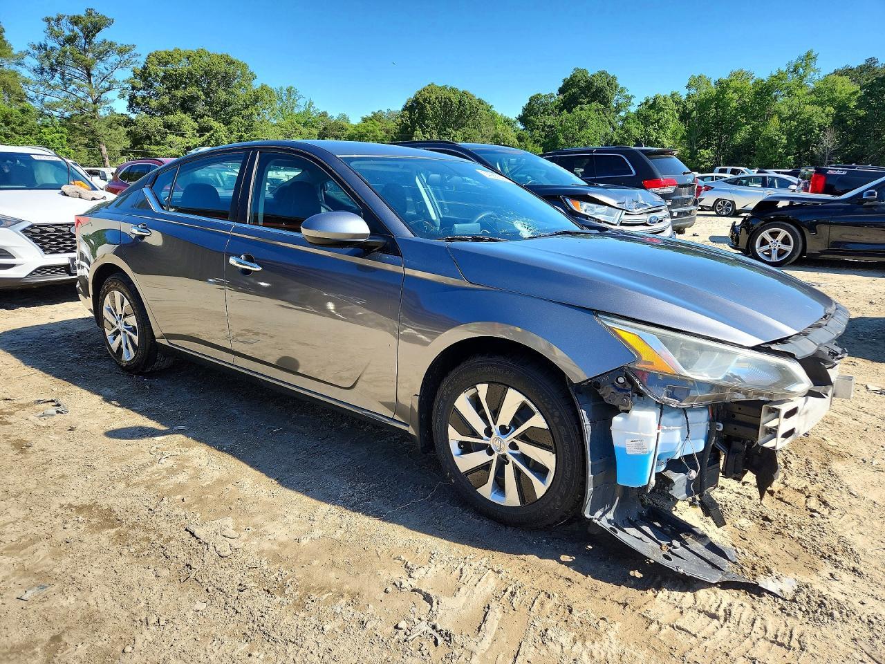 2019 Nissan Altima S - Image 4