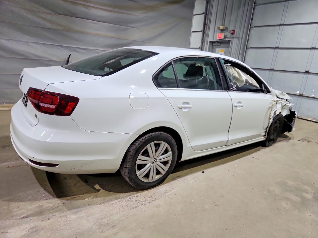 2017 Volkswagen Jetta S - Фото 3