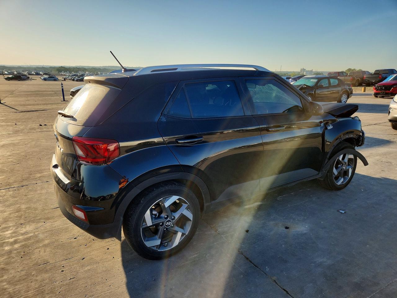2024 Hyundai Venue Sel - Фото 3