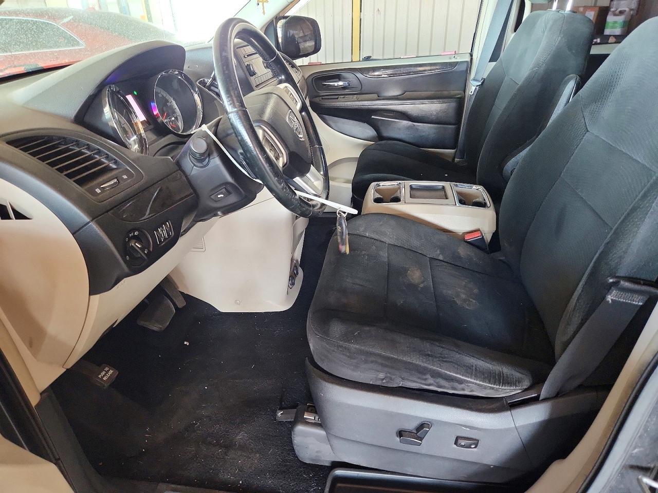 2012 Dodge Grand Caravan Crew - Image 7