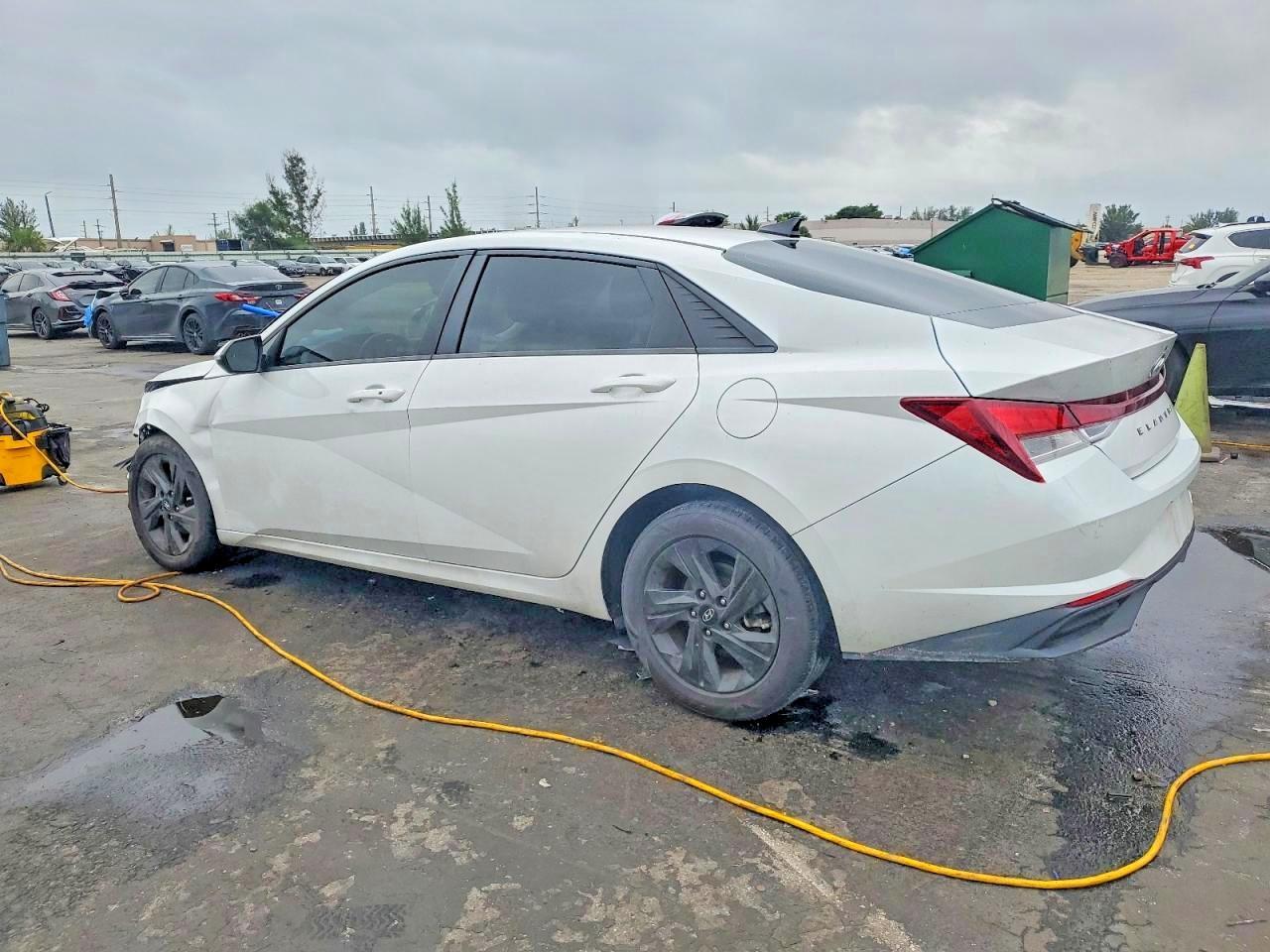 2022 Hyundai Elantra Sel - Image 2