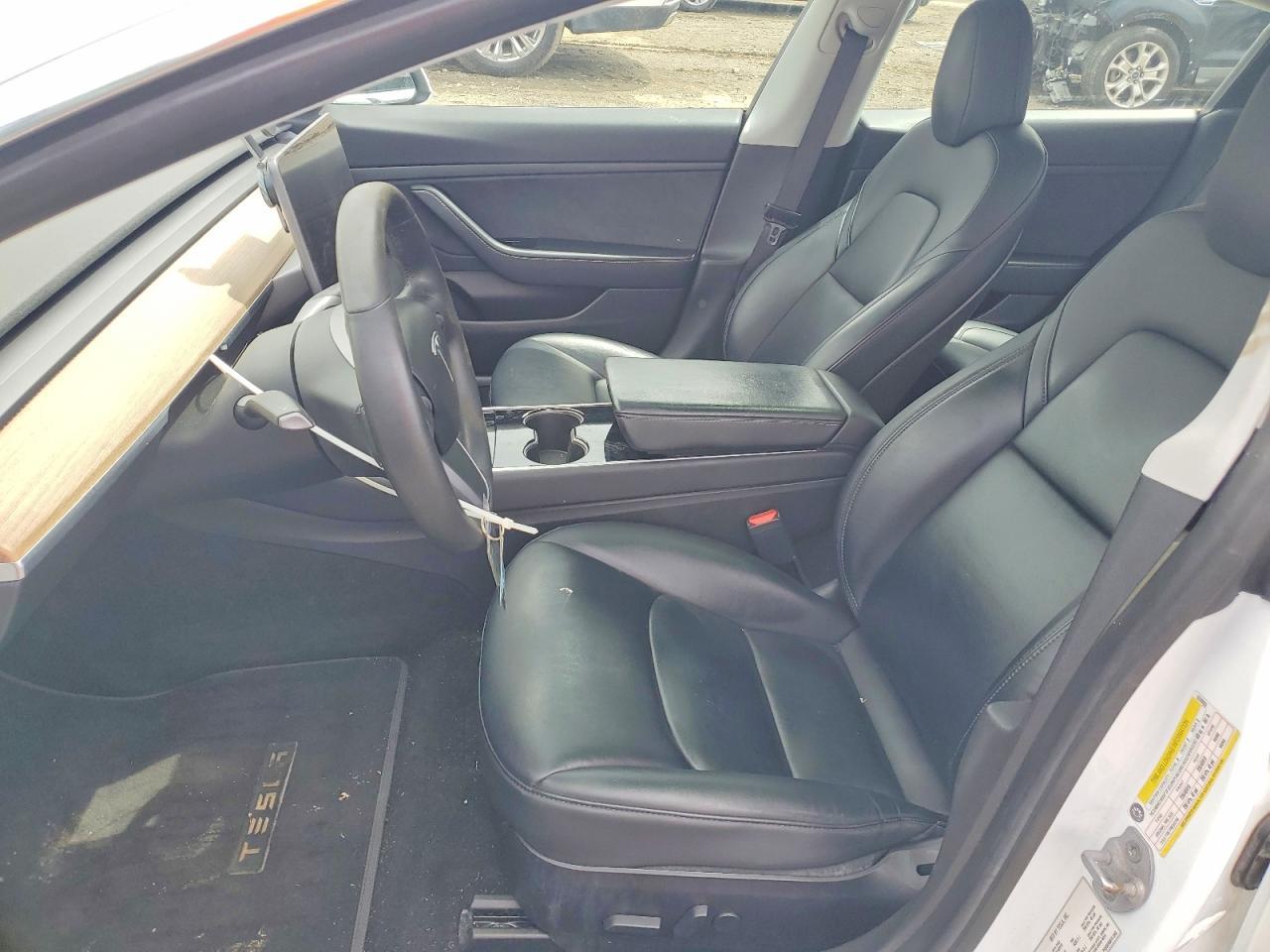 2020 Tesla Model 3 - Фото 7