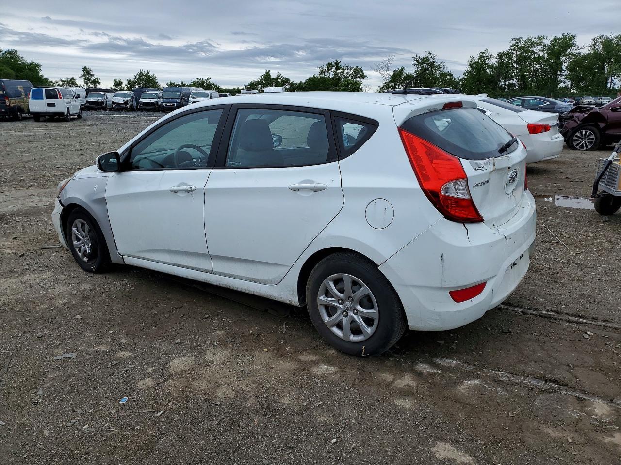 2014 Hyundai Accent Gs - Фото 2