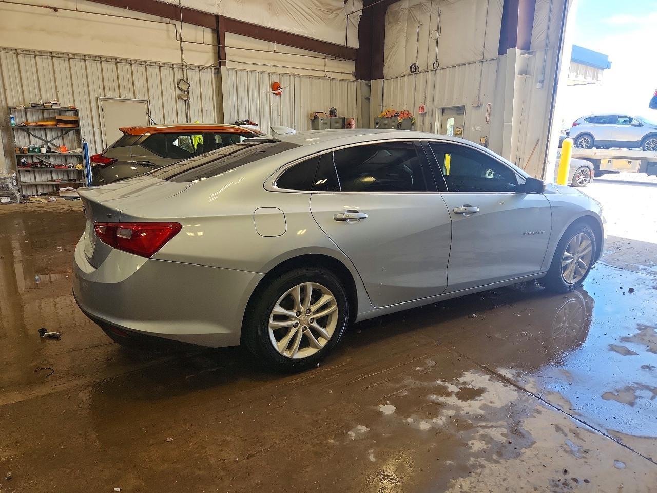 2017 Chevrolet Malibu Lt - Фото 3
