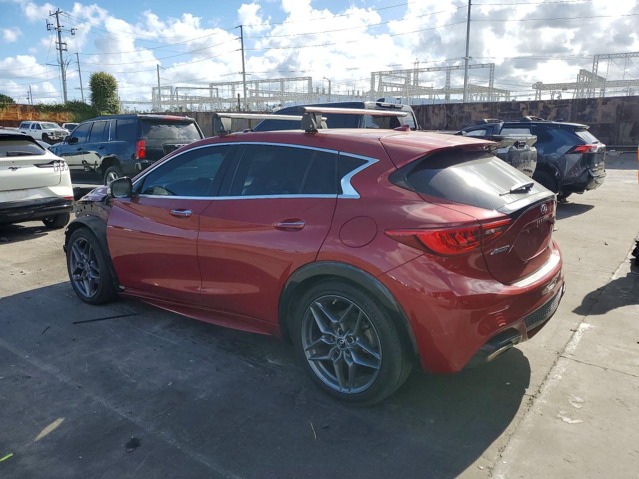 2017 Infiniti Qx30 Base - Фото 2
