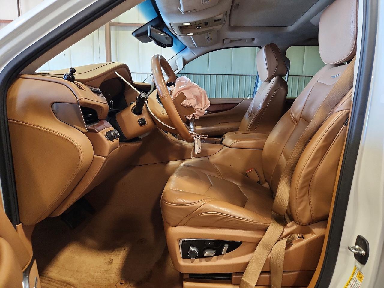 2016 Cadillac Escalade Esv Platinum - Image 7