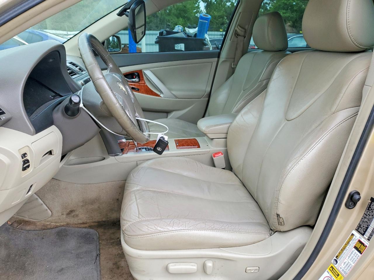2011 Toyota Camry - Image 7