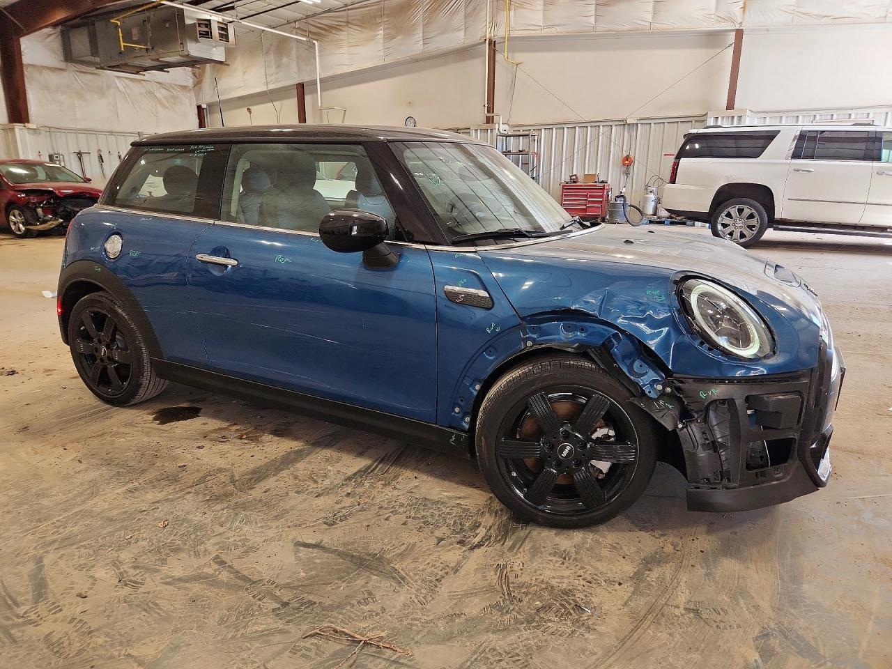 2024 Mini Cooper S - Image 4