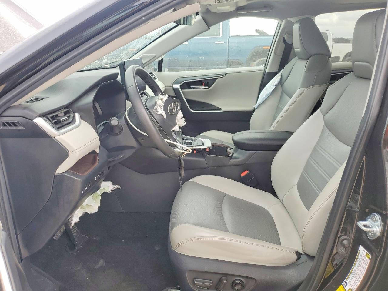 2023 Toyota Rav4 Limited - Image 7