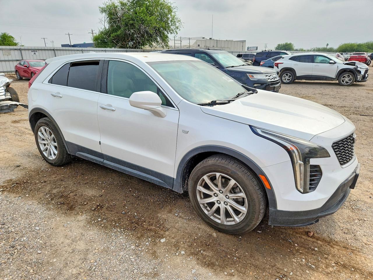 2019 Cadillac Xt4 Luxury - Image 4