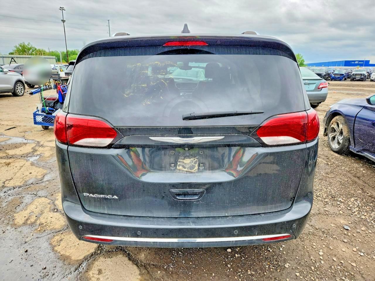 2018 Chrysler Pacifica Touring L - Фото 6