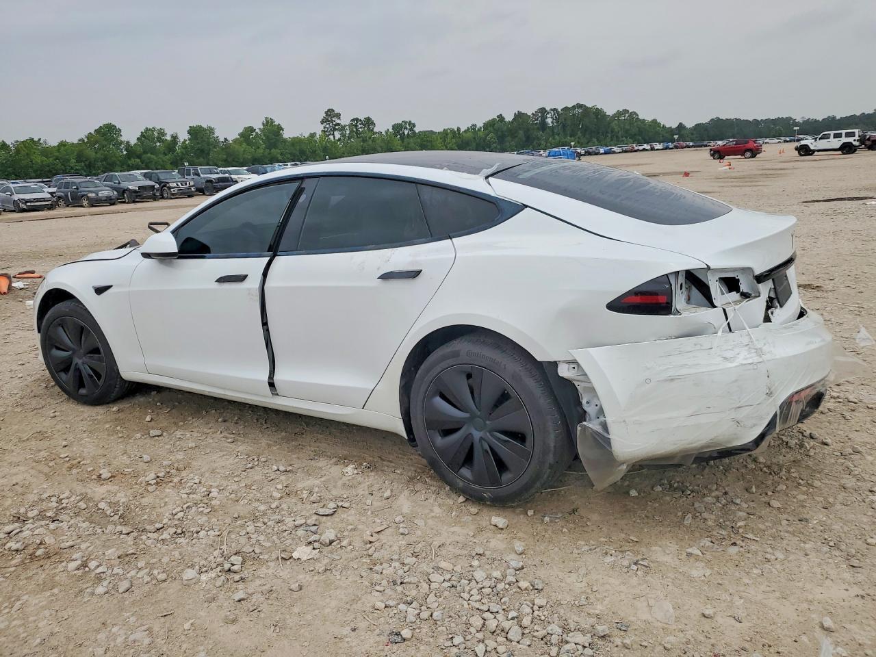 2022 Tesla Model S - Фото 2