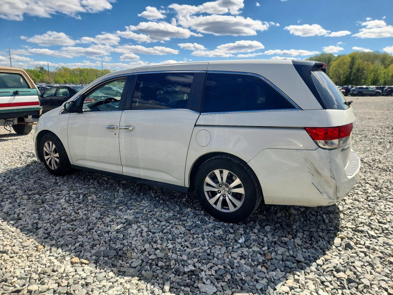 2016 Honda Odyssey Se - Фото 2