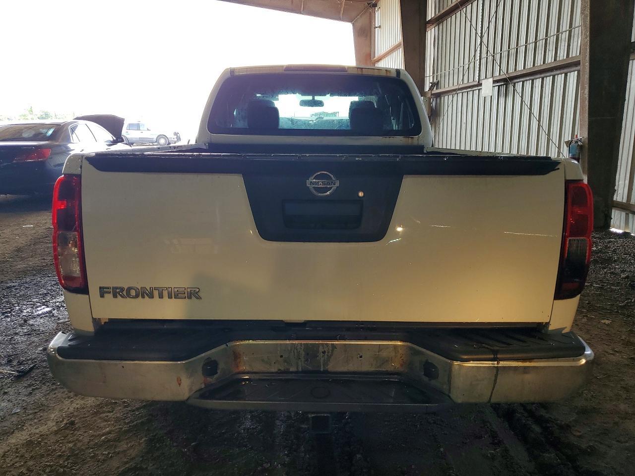 2015 Nissan Frontier S - Фото 6