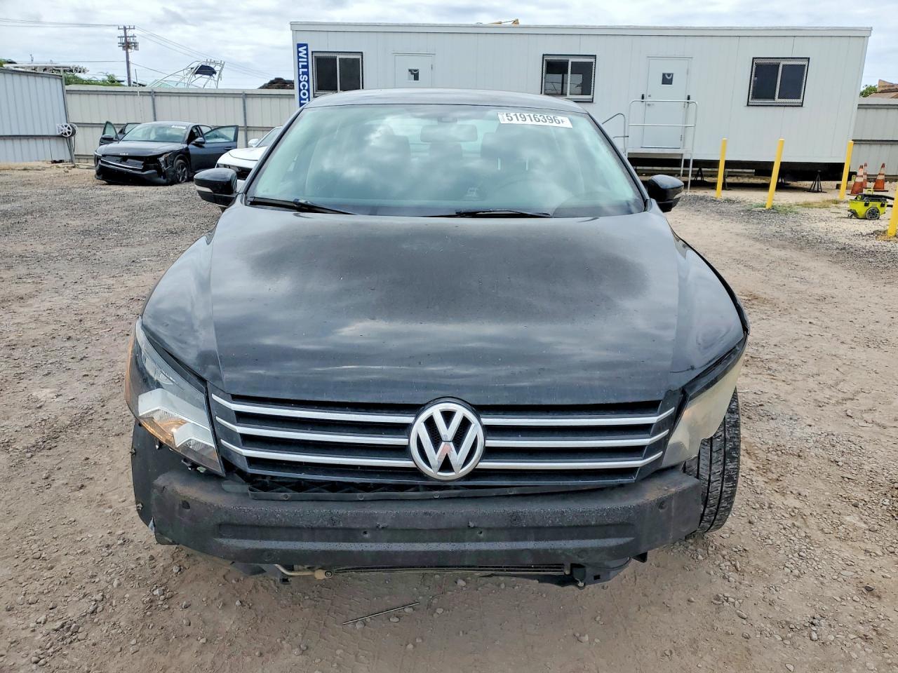 2014 Volkswagen Passat S - Фото 5