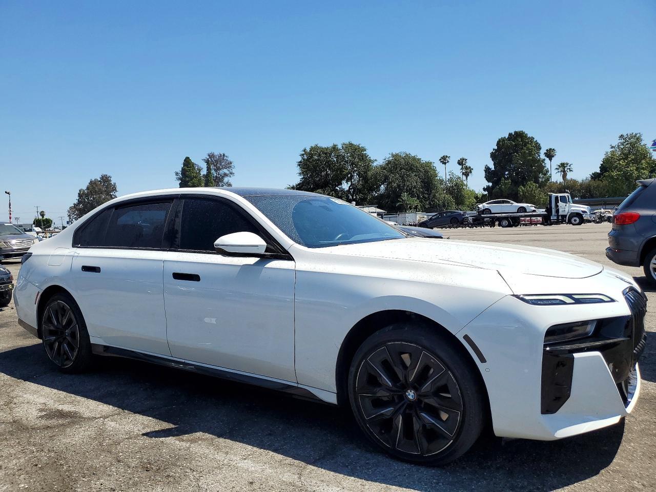2023 BMW 740 I - Фото 4