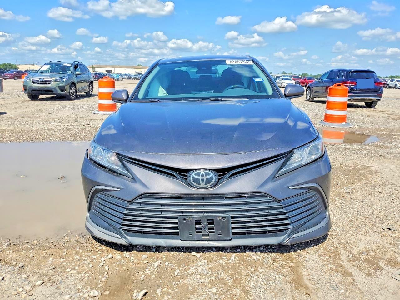 2024 Toyota Camry Le - Image 5