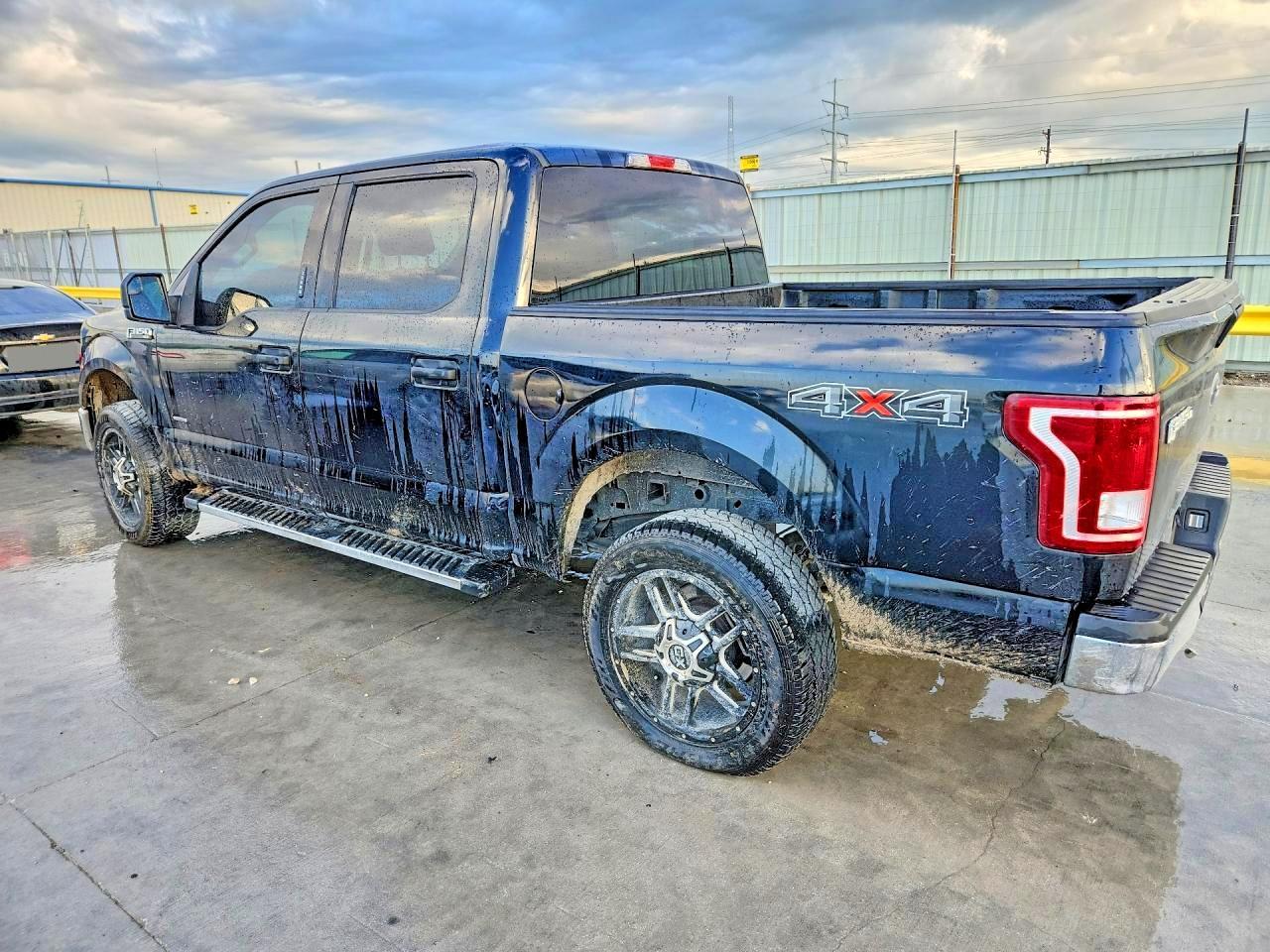 2016 Ford F150 Supercrew - Фото 2