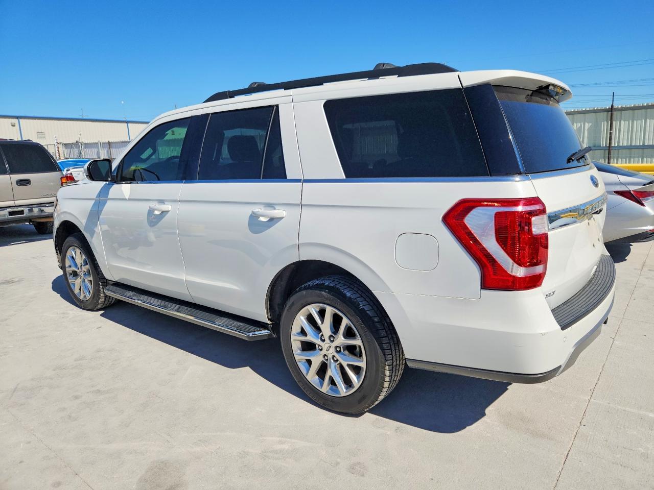 2020 Ford Expedition Xlt - Фото 2