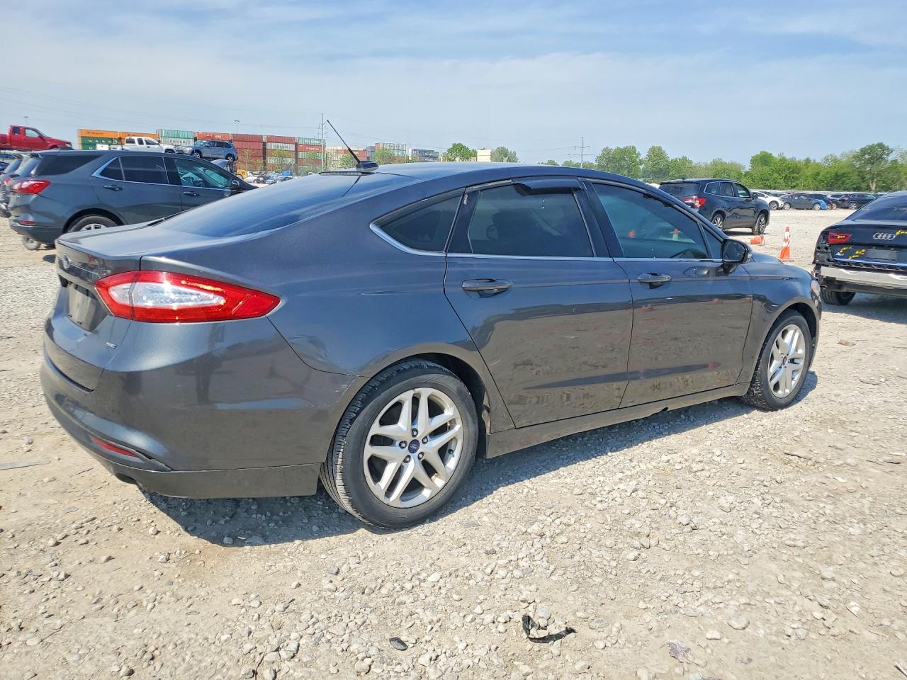 2015 Ford Fusion Se - Фото 3