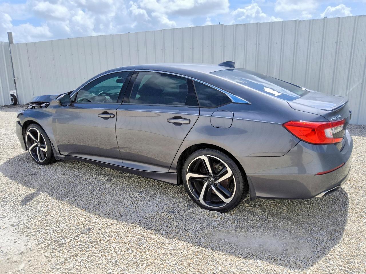 2018 Honda Accord Sport - Фото 2