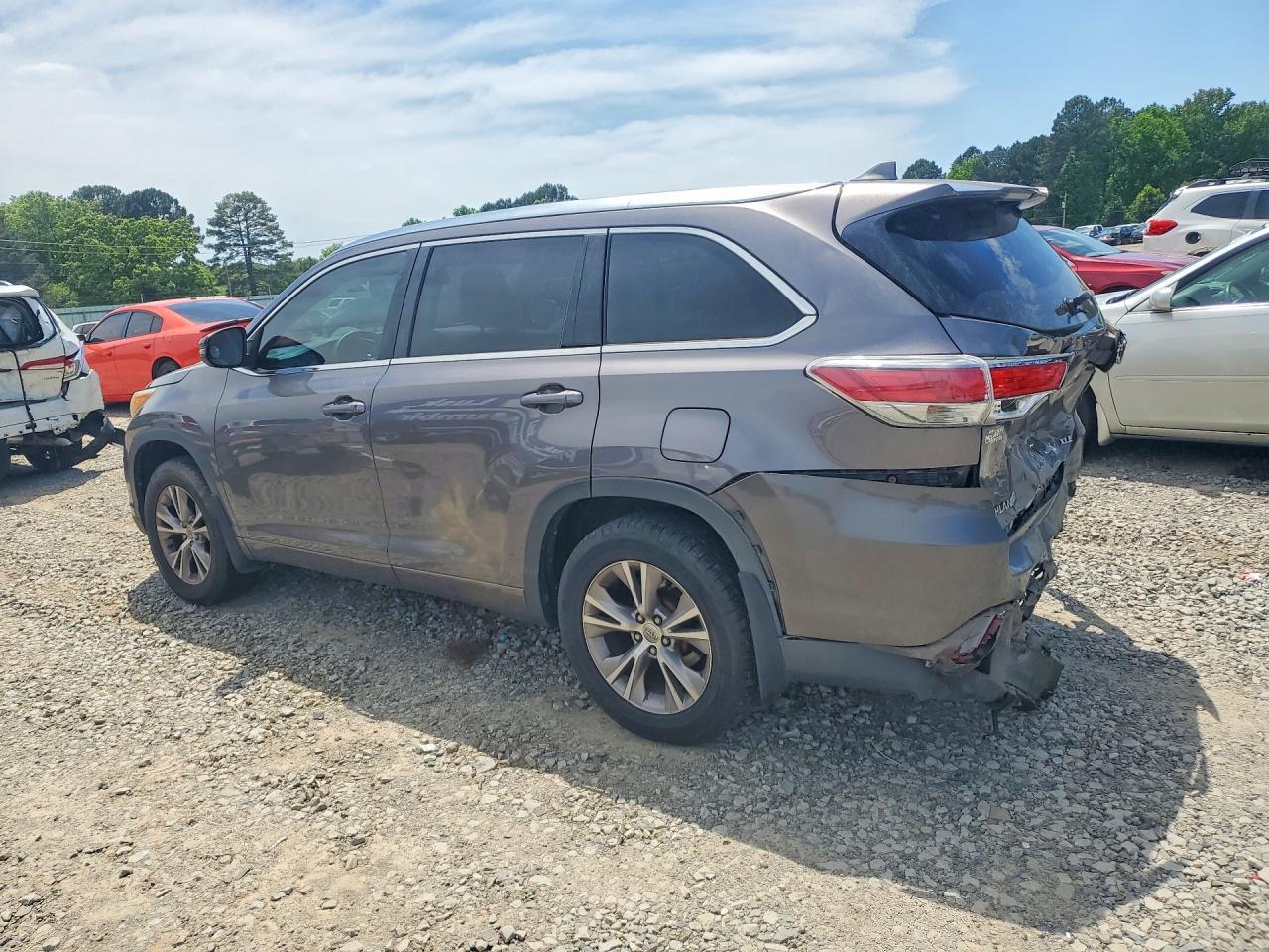 2015 Toyota Highlander Xle - Фото 2