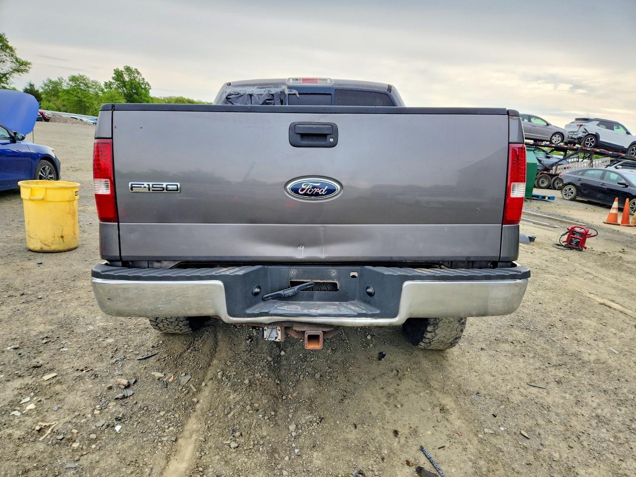 2005 Ford F150 Supercrew - Image 6