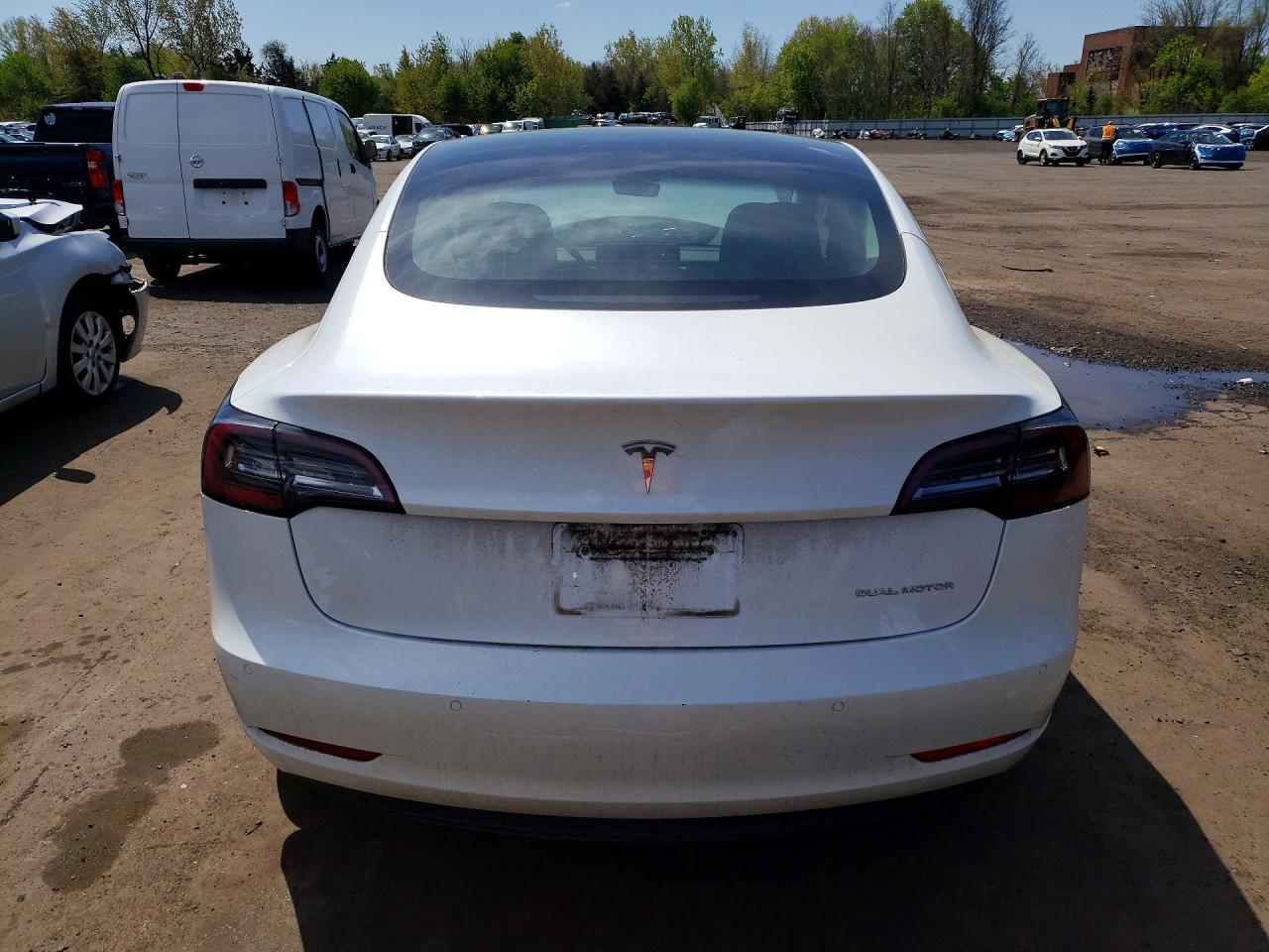 2022 Tesla Model 3 - Image 6