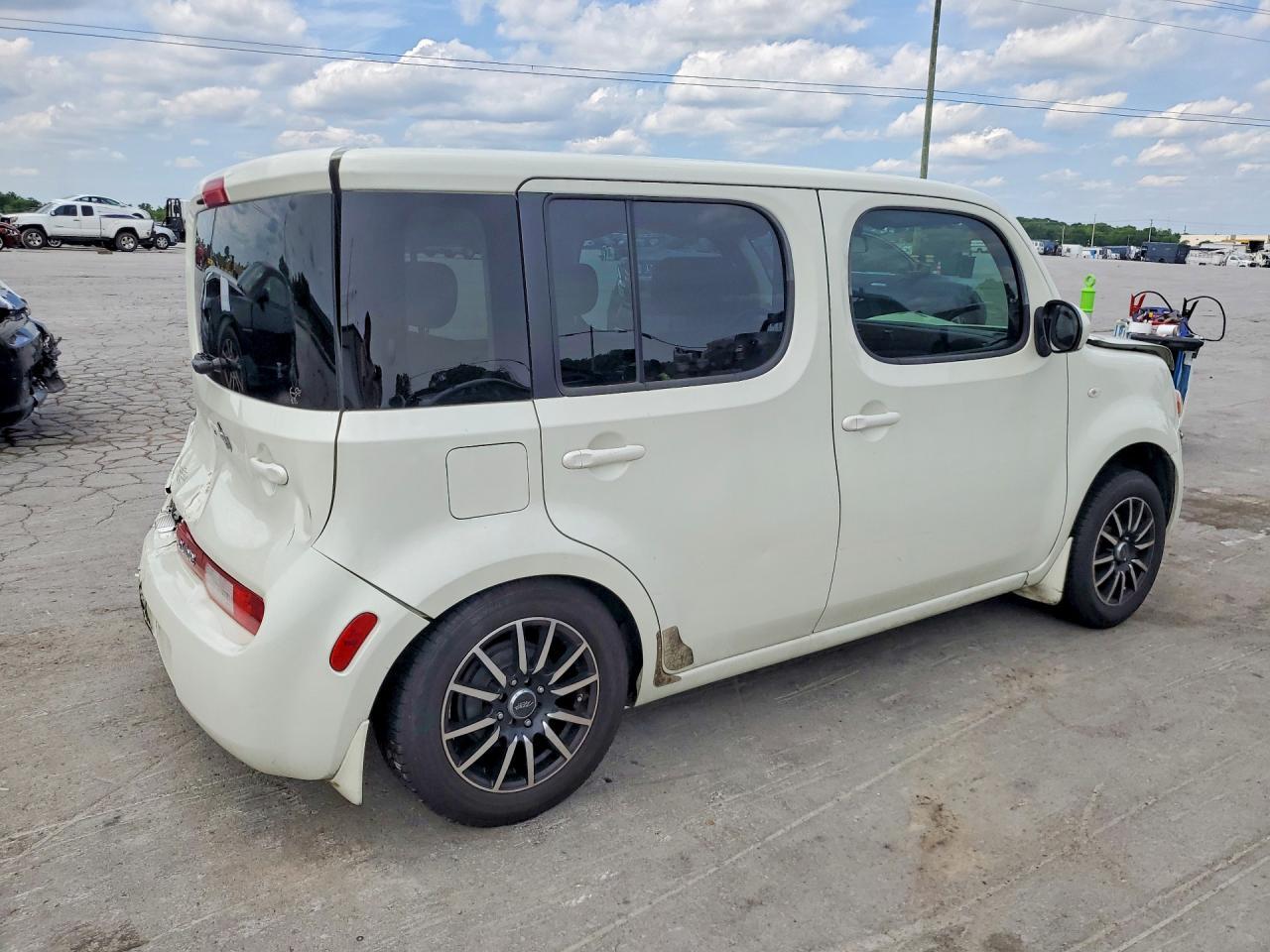 2011 Nissan Cube 1.8 - Фото 3