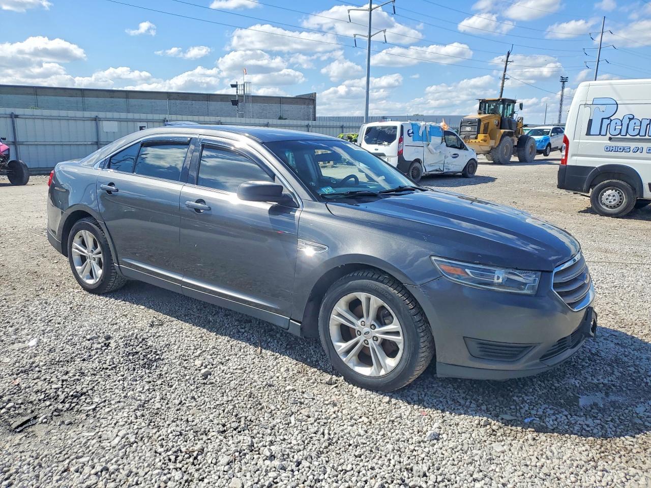 2018 Ford Taurus Se - Фото 4