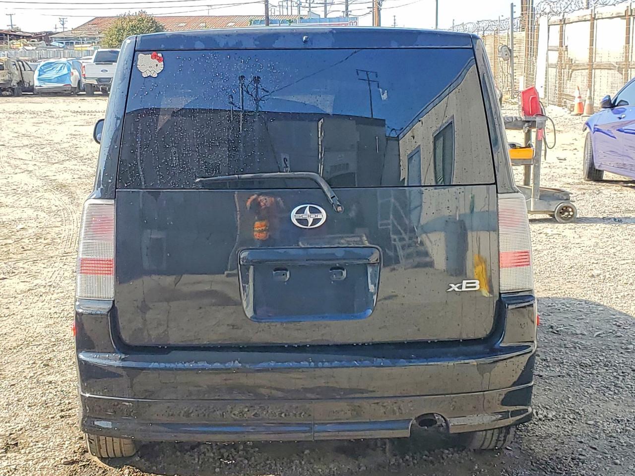 2006 Toyota Scion Xb - Image 6