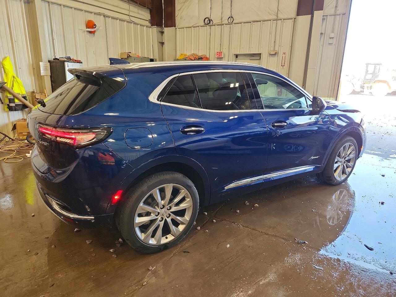 2023 Buick Envision Avenir - Image 3