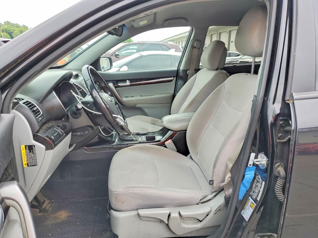 2014 Kia Sorento Lx - Image 7
