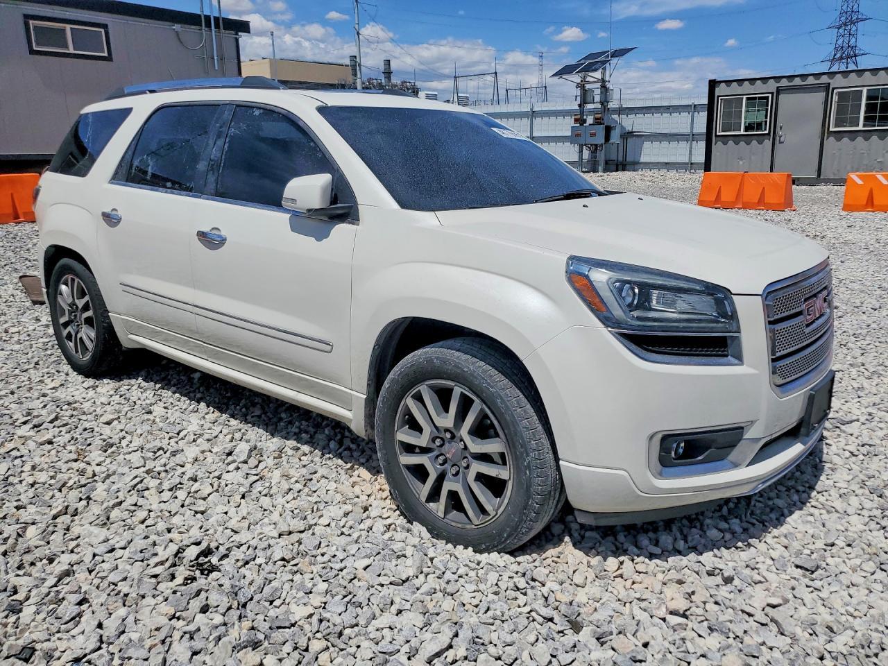 2014 GMC Acadia Denali - Image 4