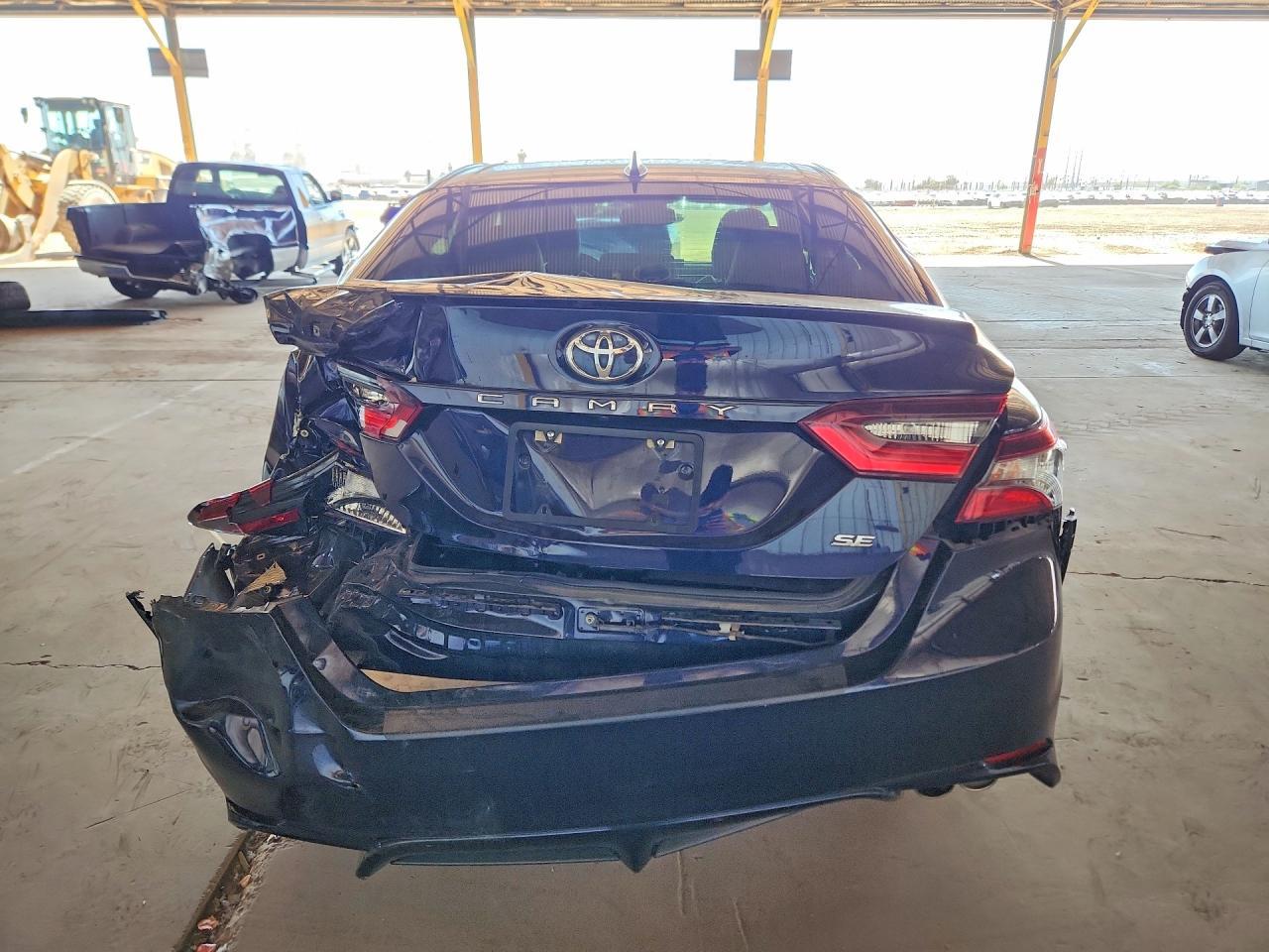 2021 Toyota Camry Se - Image 6