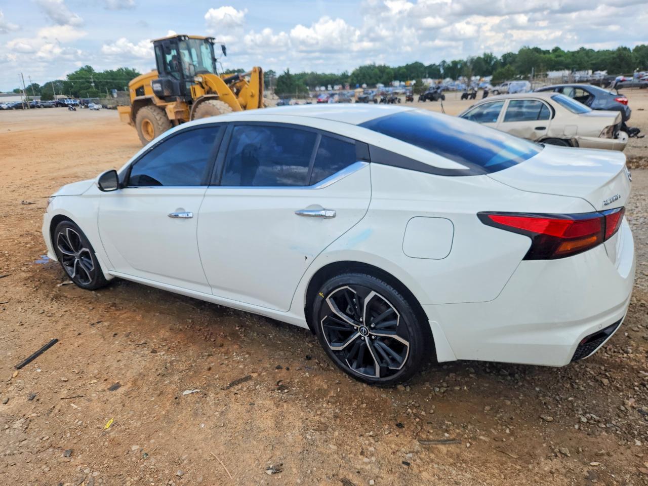 2021 Nissan Altima S - Фото 2