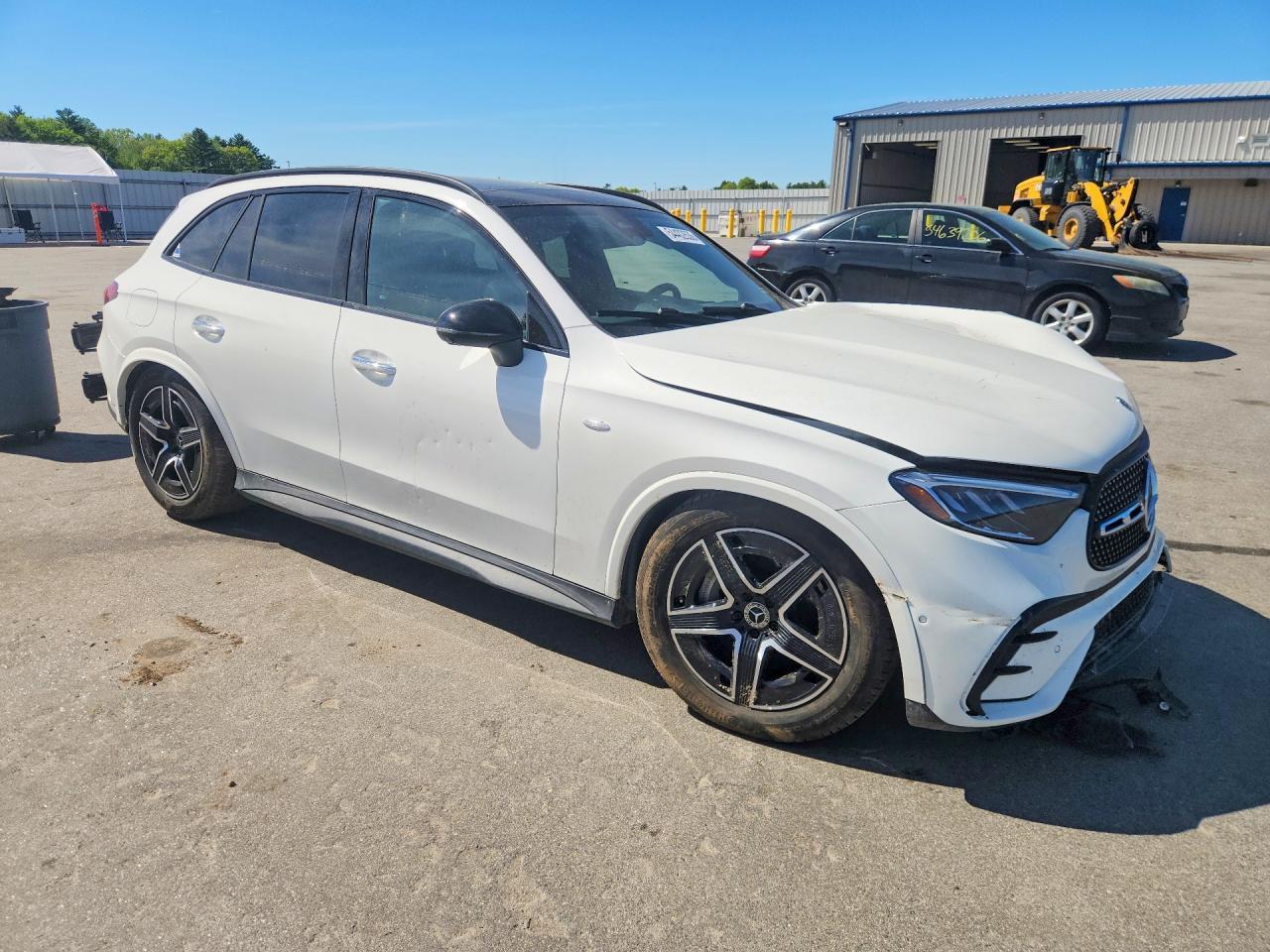 2025 Mercedes-Benz Glc 350E - Image 4