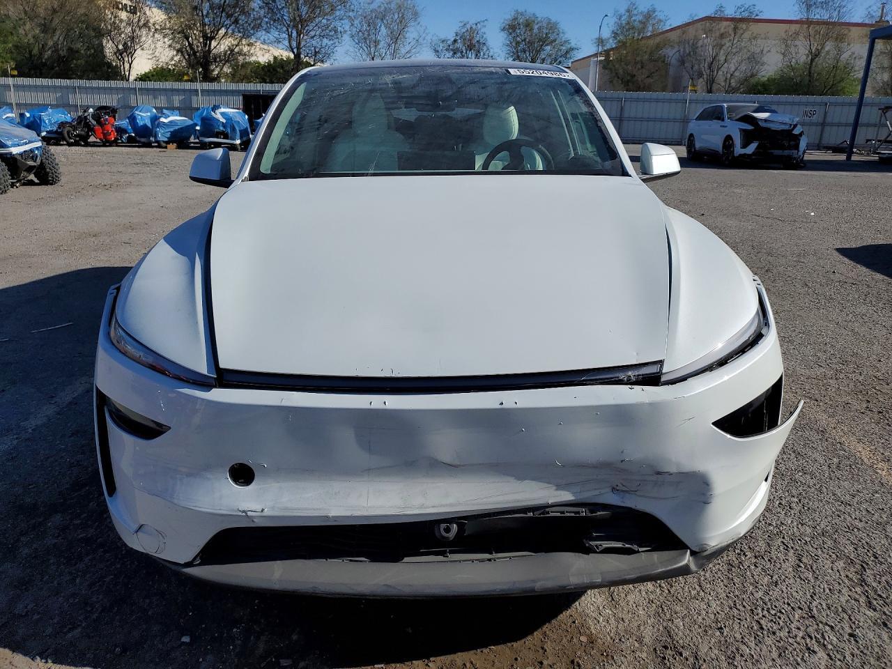 2026 Tesla Model Y - Фото 5