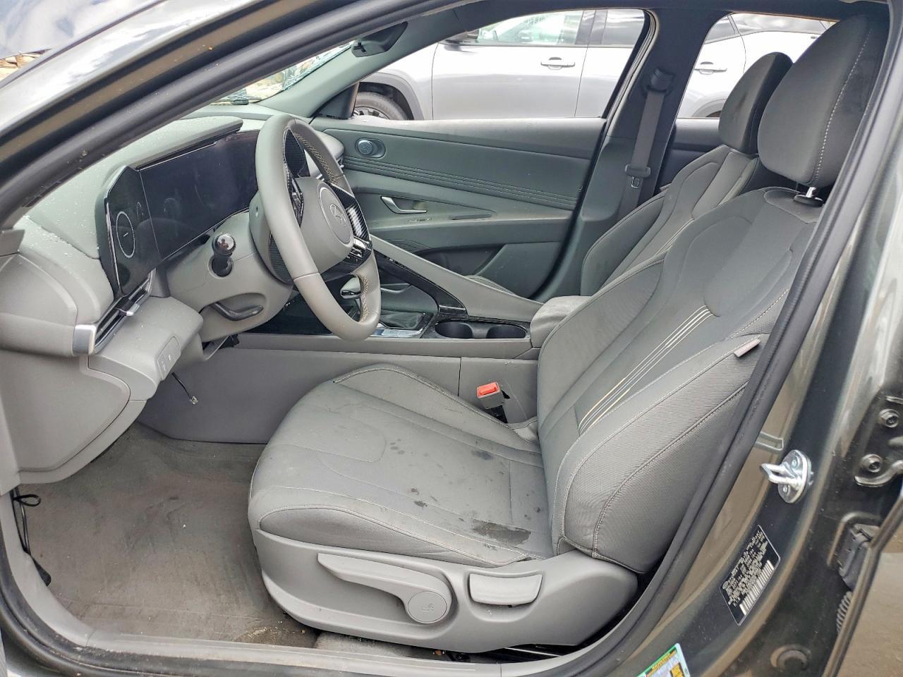 2025 Hyundai Elantra Sel - Фото 7