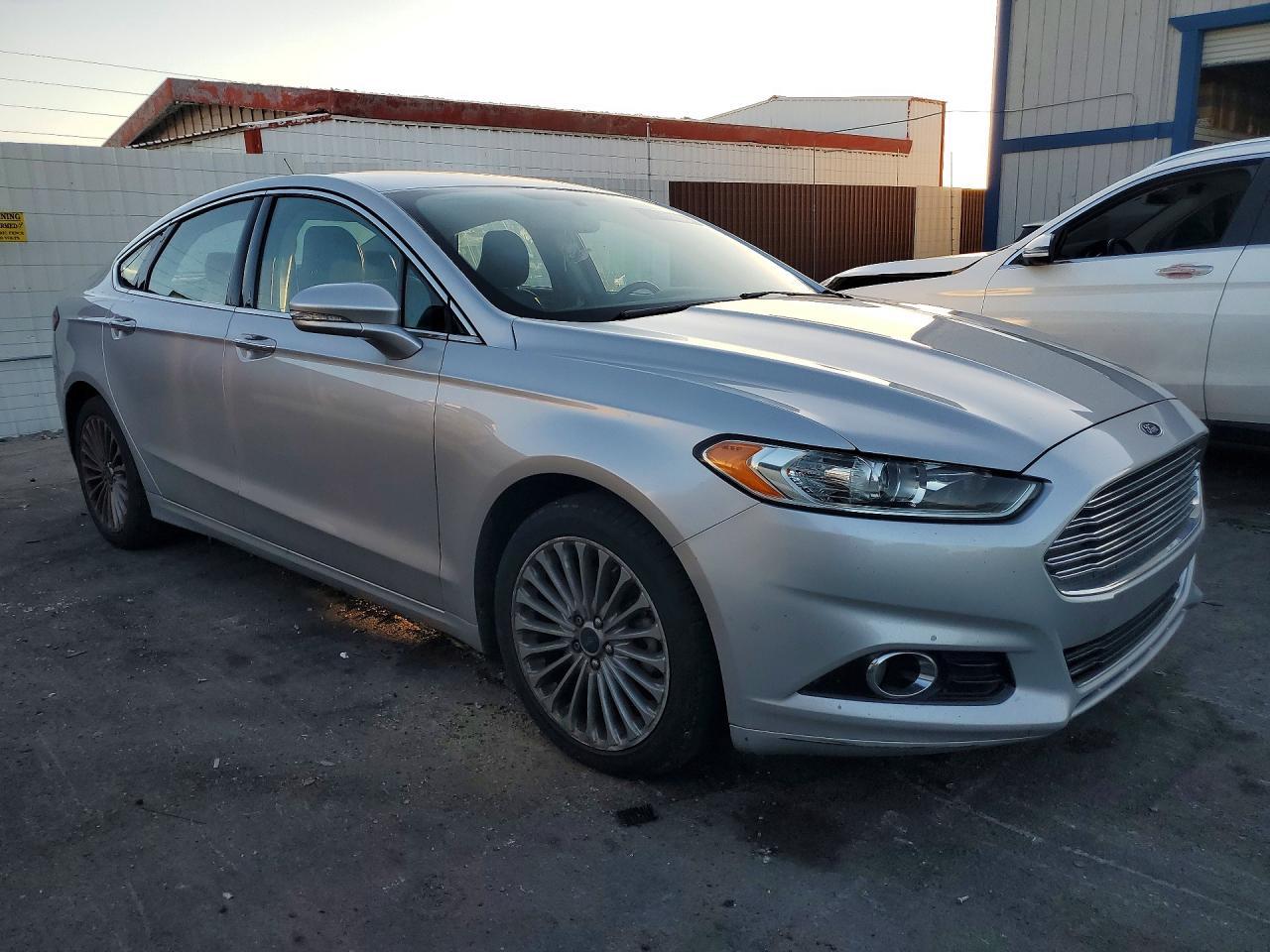 2016 Ford Fusion Titanium - Фото 4