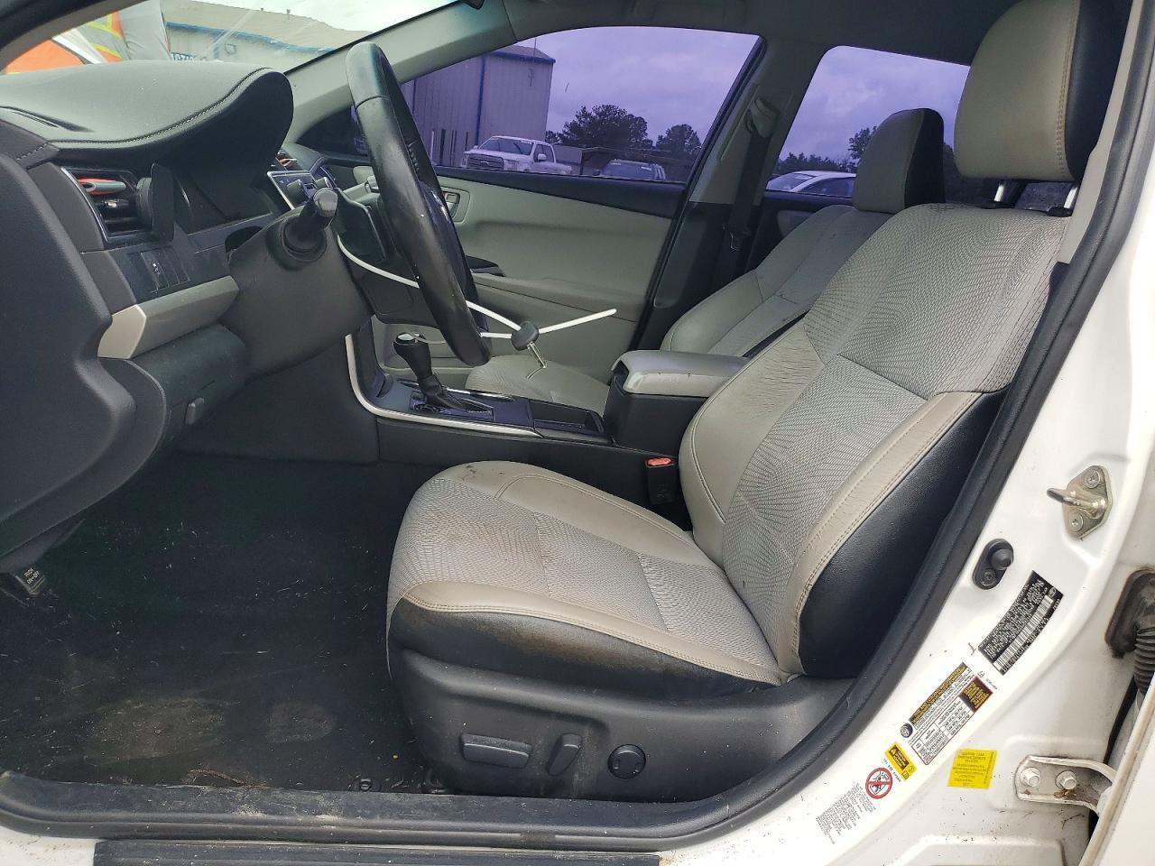 2016 Toyota Camry Se - Image 7