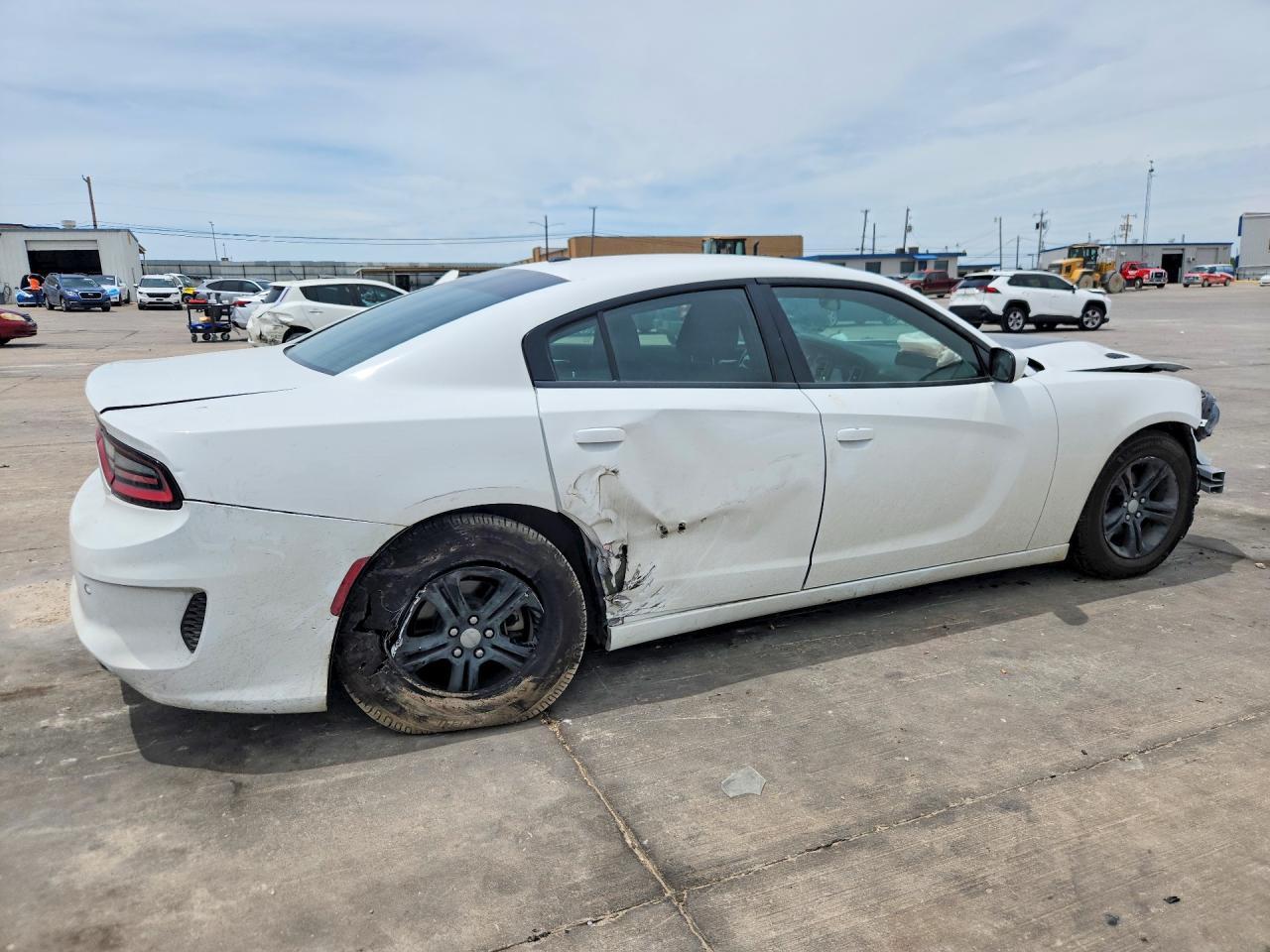 2022 Dodge Charger Sxt - Фото 3